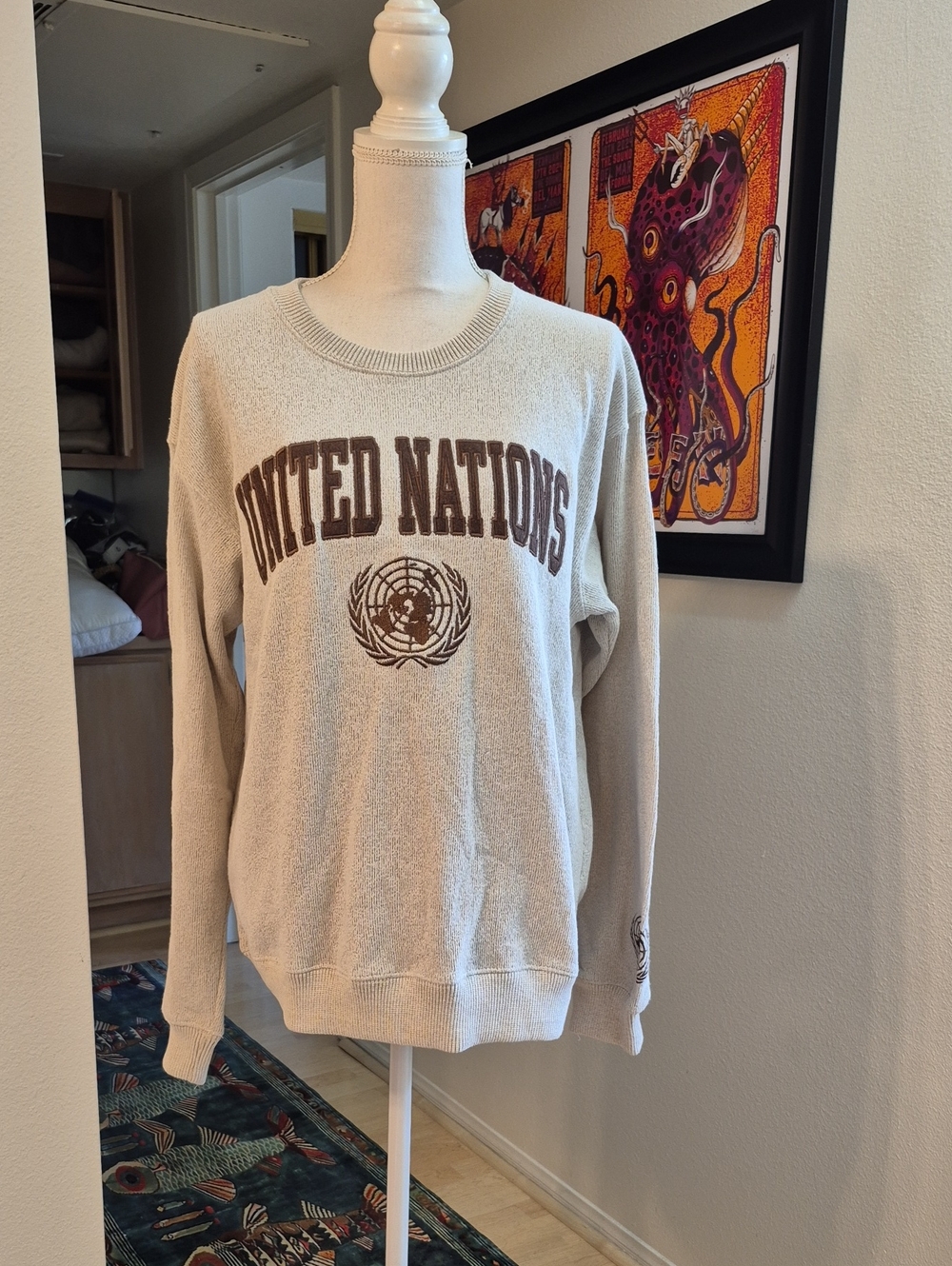New York Popular United Nations Cream Waffle Knit Crew Neck Pullover Sweater Uni